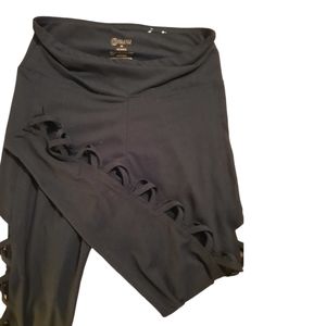 Balance Collection Coutout Leggings